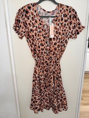 NWT C+D+M Leopard Print Short Sleeve Tie-Waist Midi Dress - Brown/Tan
